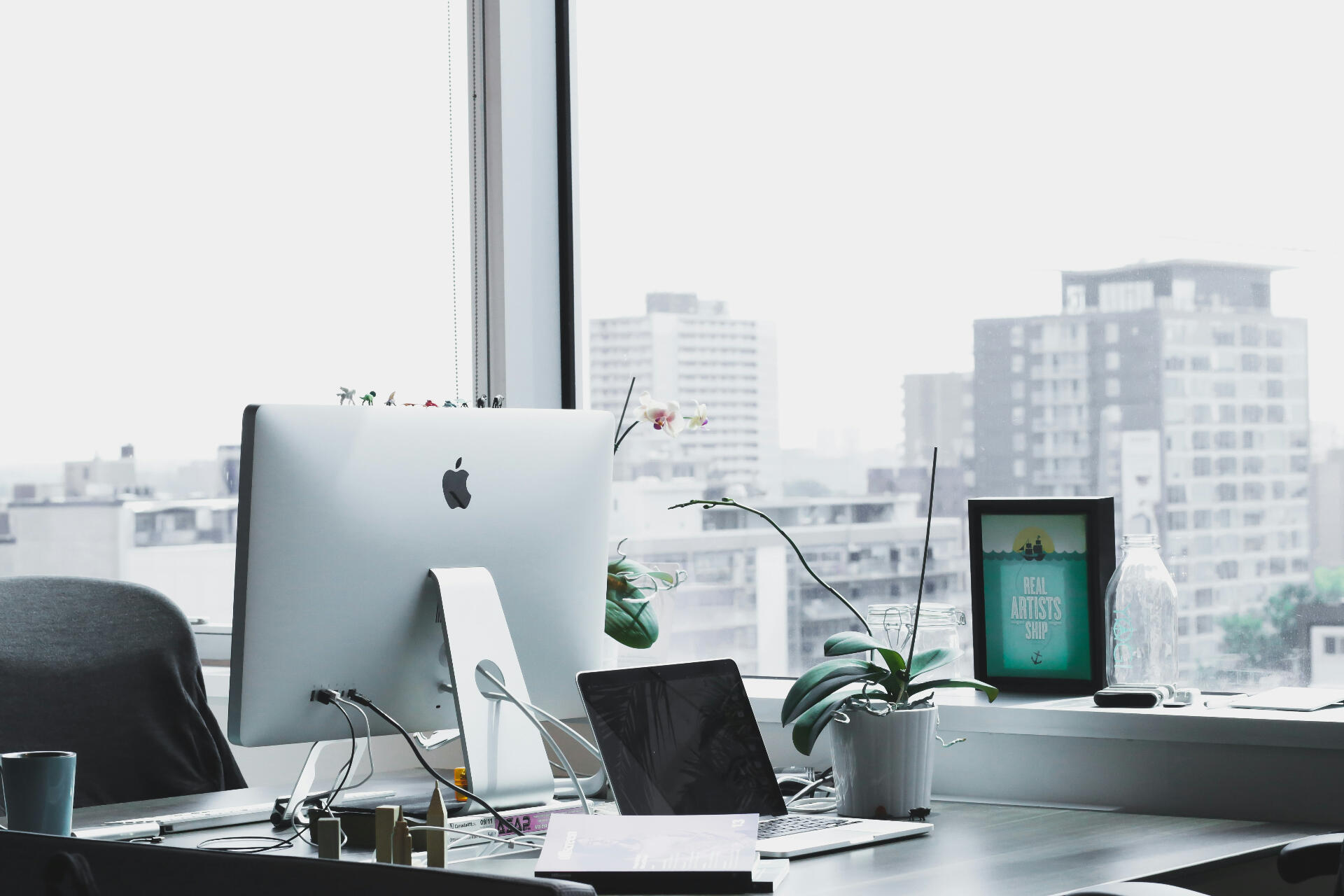 Monitor workspace setup